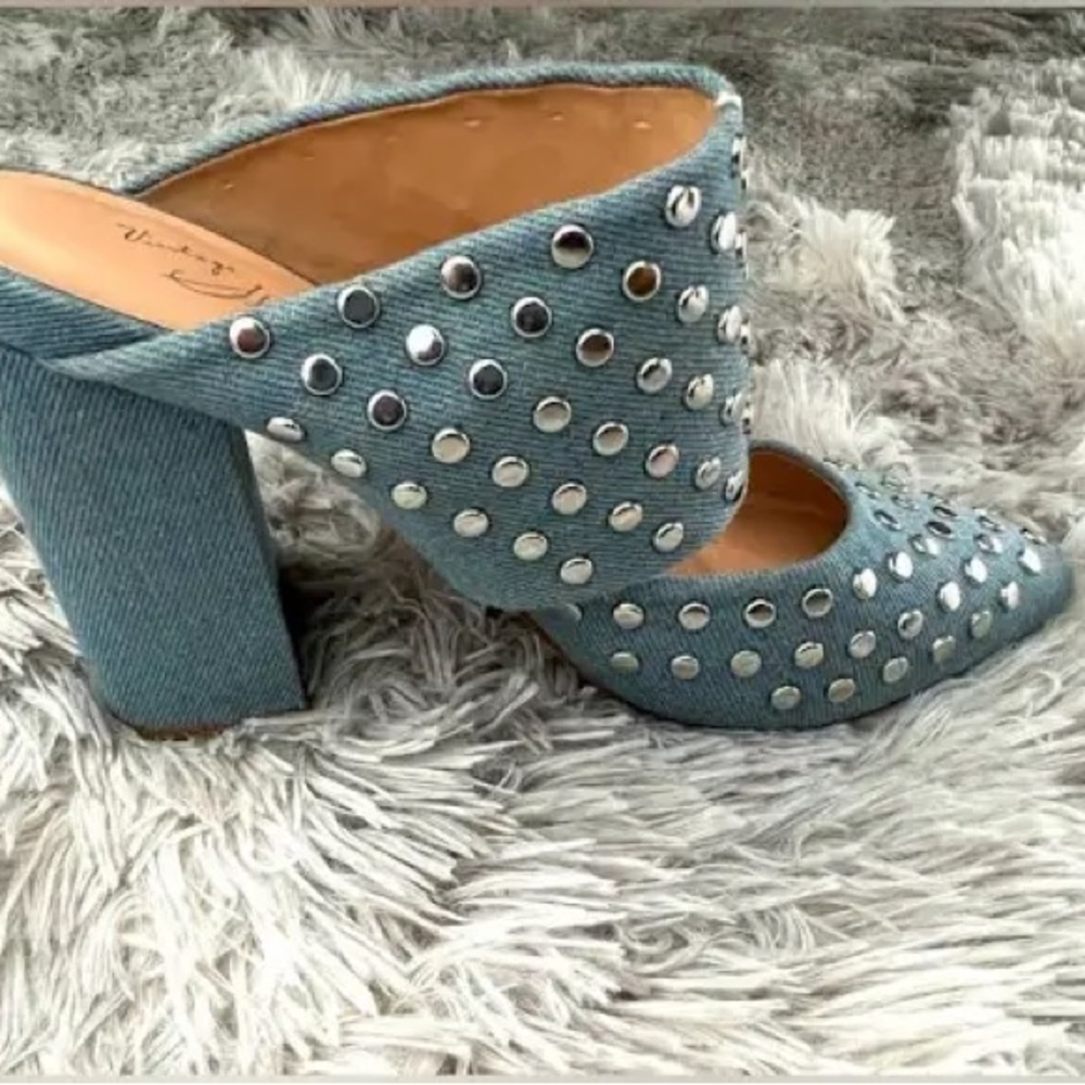 Vintage Savanah denim heels (New)